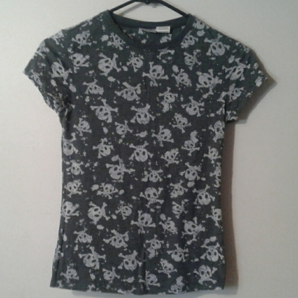 Skull shirt